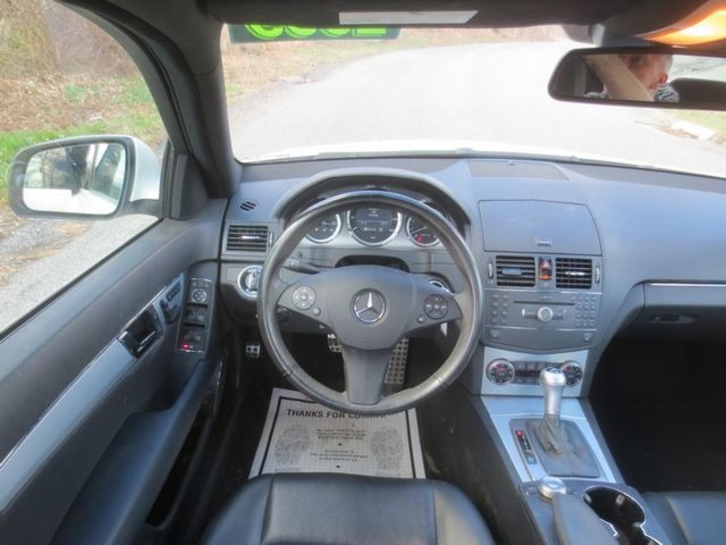 2009 White /Black Mercedes-Benz C-Class C300 4MATIC Luxury Sedan (WDDGF81X59R) with an 3.0L V6 DOHC 24V engine, 7-Speed Automatic transmission, located at 270 US Route 6, Mahopac, NY, 10541, (845) 621-0895, 41.349022, -73.755280 - Photo#8